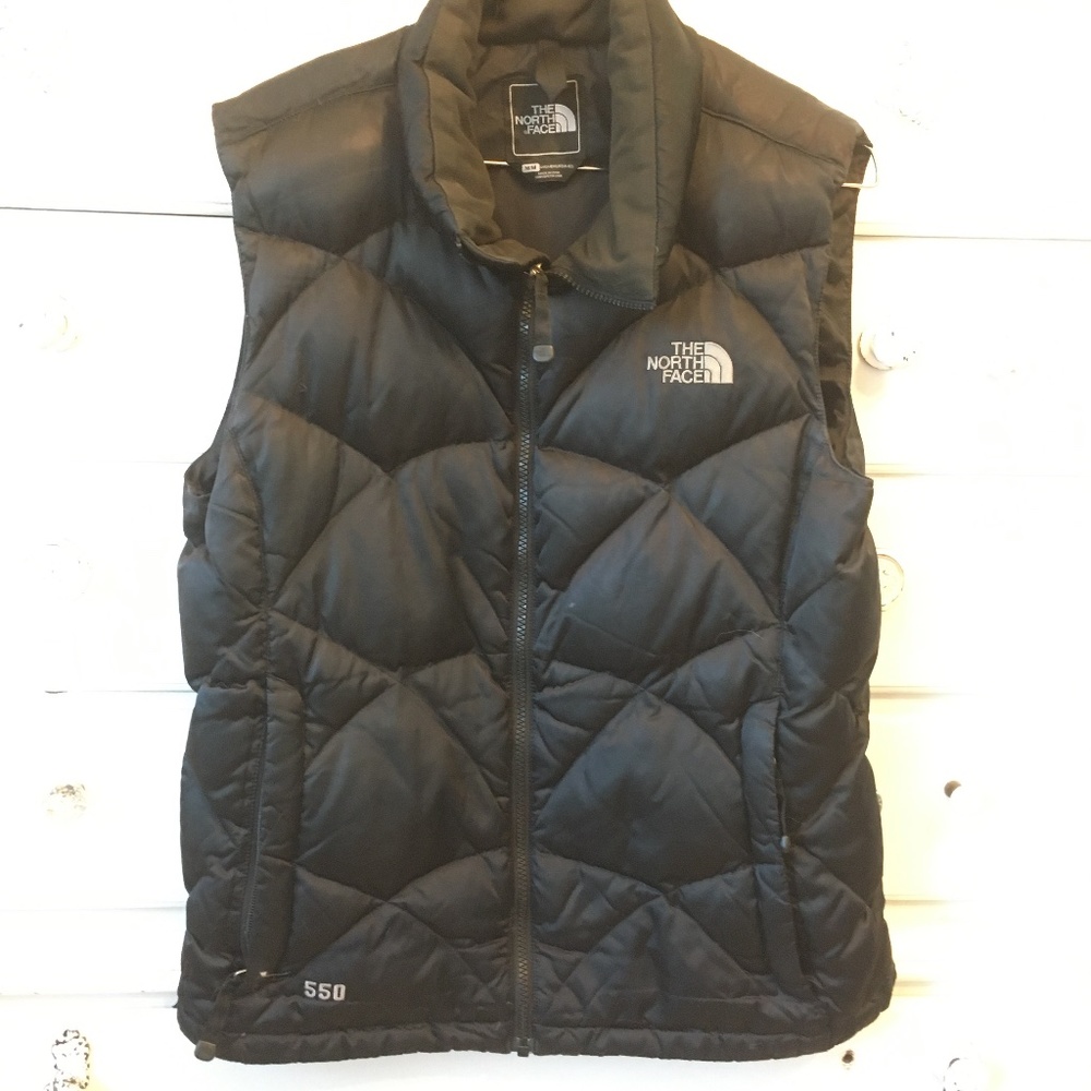 The North Face vest 550